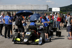 Lando Norris, Carlin Dallara F317 - Volkswagen