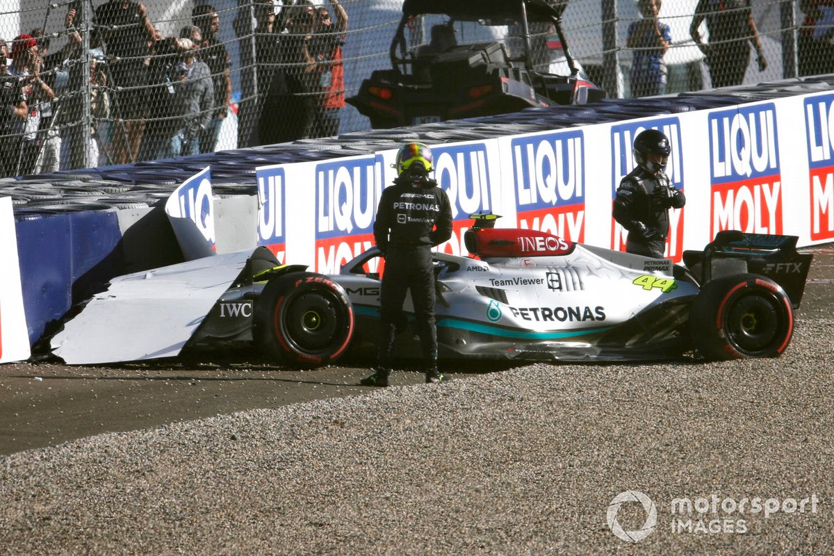 Lewis Hamilton, Mercedes W13, accidente.