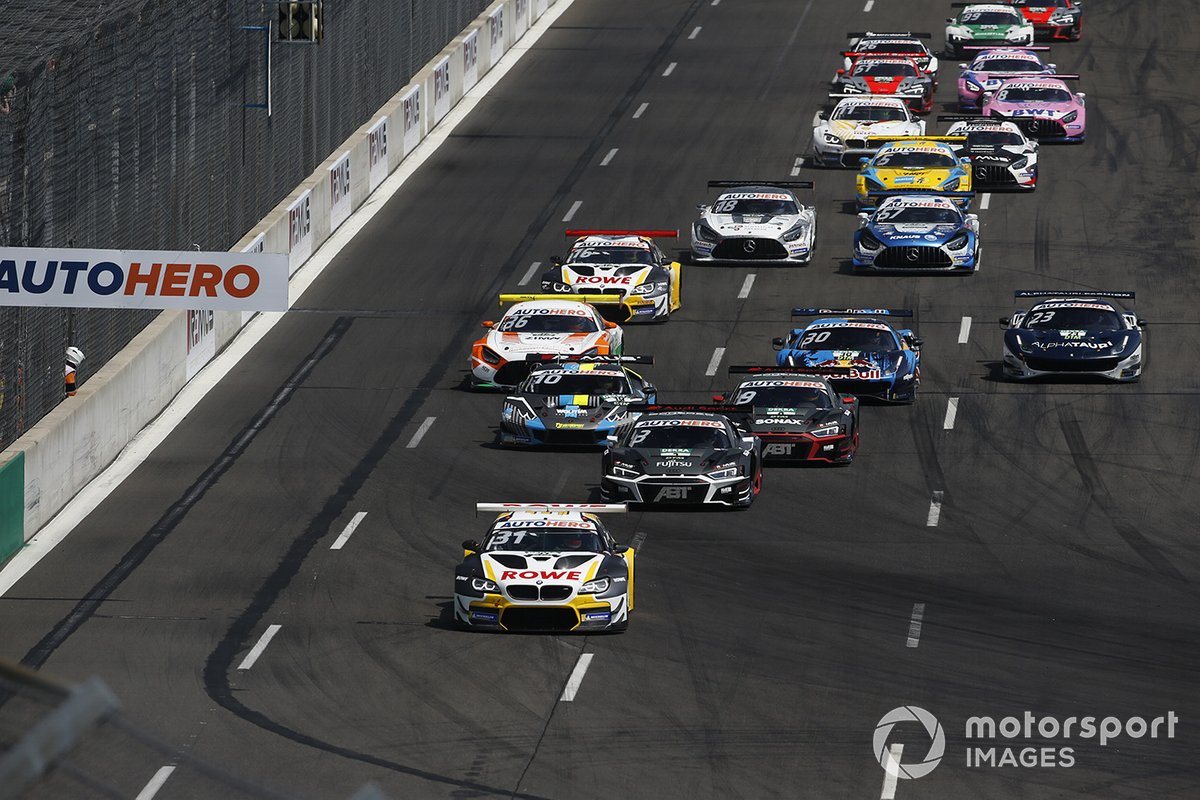 Sheldon van der Linde, ROWE Racing BMW M6 GT3 leads at the start
