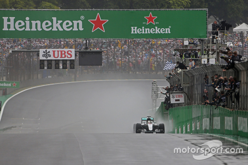 Льюіс Хемілтон, Mercedes AMG F1