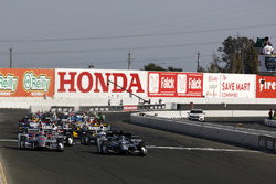 Start zum IndyCar-Saisonfinale 2017 in Sonoma: Josef Newgarden, Team Penske Chevrolet, führt