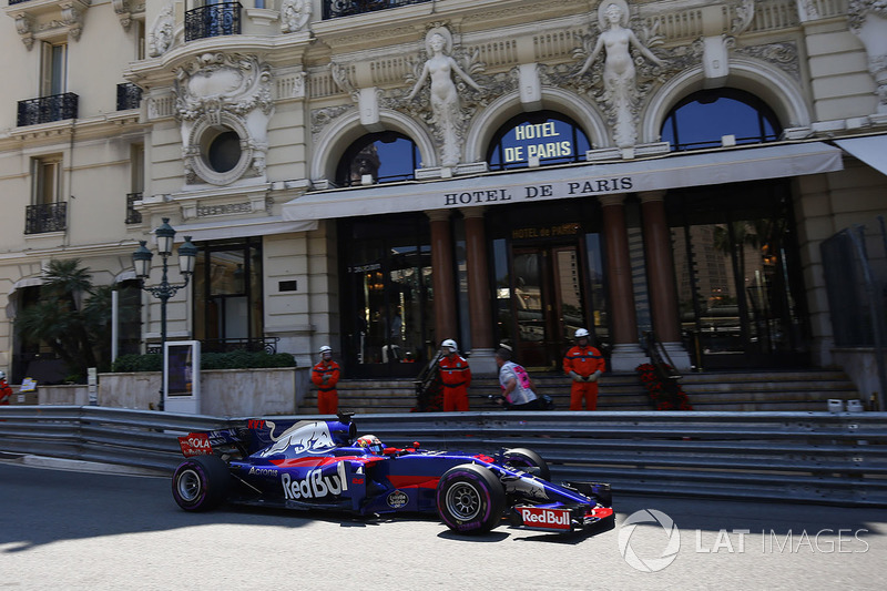 Daniil Kvyat, Scuderia Toro Rosso STR12