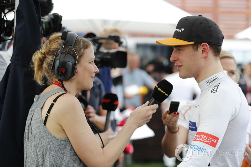 Stoffel Vandoorne, McLaren, parla con i media