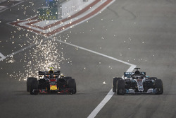 Макс Ферстаппен, Red Bull Racing RB14 Tag Heuer, Льюіс Хемілтон, Mercedes AMG F1 W09