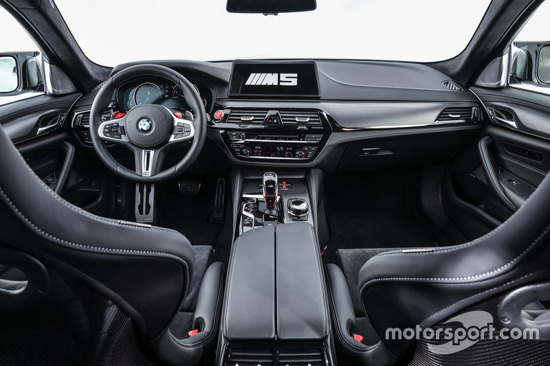 Автомобіль безпеки BMW M5 MotoGP