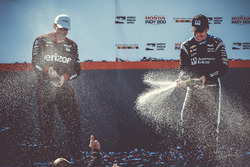 Winnaar Simon Pagenaud, Team Penske Chevrolet, tweede Will Power, Team Penske Chevrolet