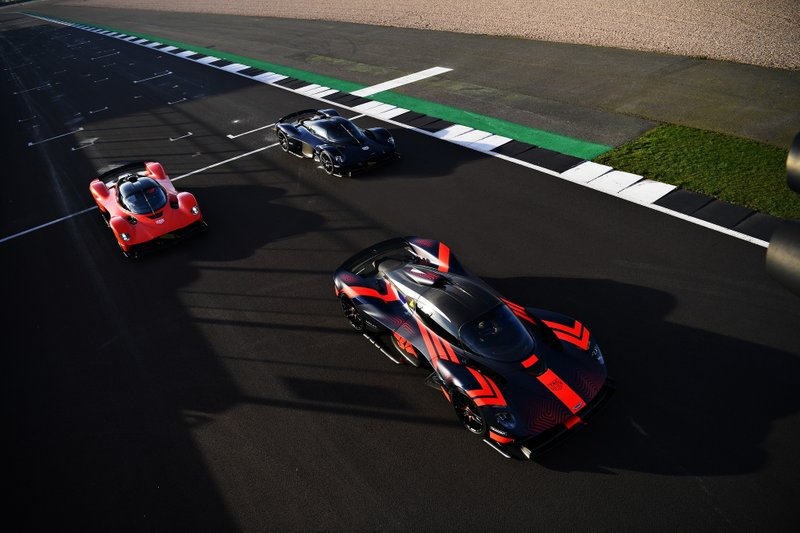 Дорожная версия Aston Martin Valkyrie
