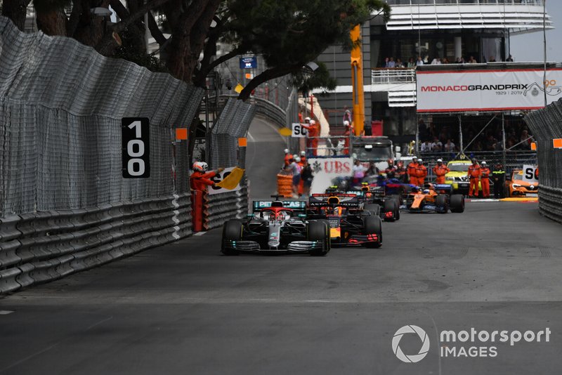 Lewis Hamilton en tête du Grand Prix de Monaco 2019.