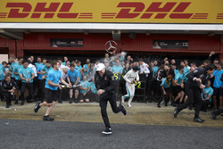 Lewis Hamilton, Mercedes AMG F1, 1st position, Valtteri Bottas, Mercedes AMG F1, 2nd position, Toto Wolff, Executive Director (Business), Mercedes AMG, the Mercedes team celebrate