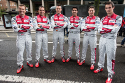 #7 Audi Sport Team Joest Audi R18: Marcel Fassler, Andre Lotterer, Benoit Tréluyer, #8 Audi Sport Te
