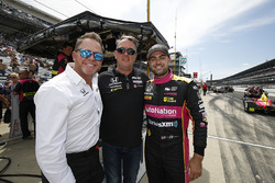 Jack Harvey, Michael Shank Racing con Andretti Autosport Honda, con Mike Shank y su padre