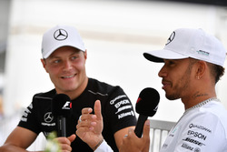 Valtteri Bottas, Mercedes AMG F1, Lewis Hamilton, Mercedes AMG F1