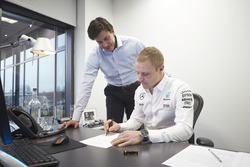 Valtteri Bottas, Mercedes, Toto Wolff, Mercedes AMG F1-aandeelhouder en Executive Director