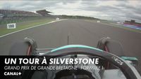 Un tour à Silverstone dans la Mercedes de George Russell