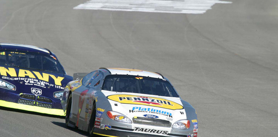 BUSCH: Martin moves into the win in Vegas BUSCH: Martin moves into the win in Vegas