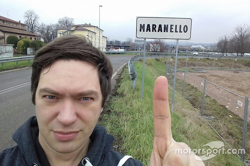 Сибиряк в Маранелло. Как создатель картонной Ferrari съездил в Италию