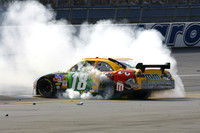 Kyle Busch wins wild Talladega race Kyle Busch wins wild Talladega race