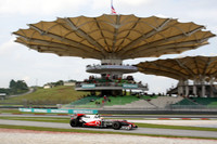 Hamilton leads the way in Friday Malaysia practices Hamilton leads the way in Friday Malaysia practices