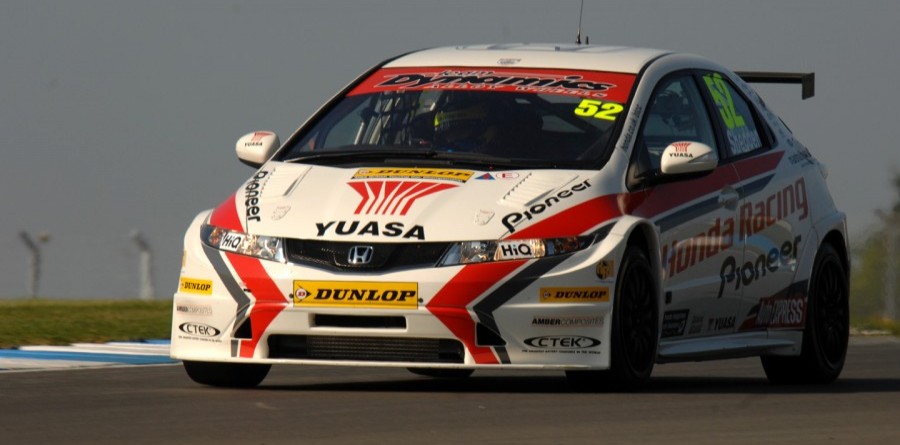 Shedden Takes Thruxton Pole Shedden Takes Thruxton Pole