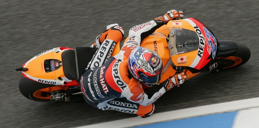Stoner heads MotoGP front row at Le Mans Stoner heads MotoGP front row at Le Mans