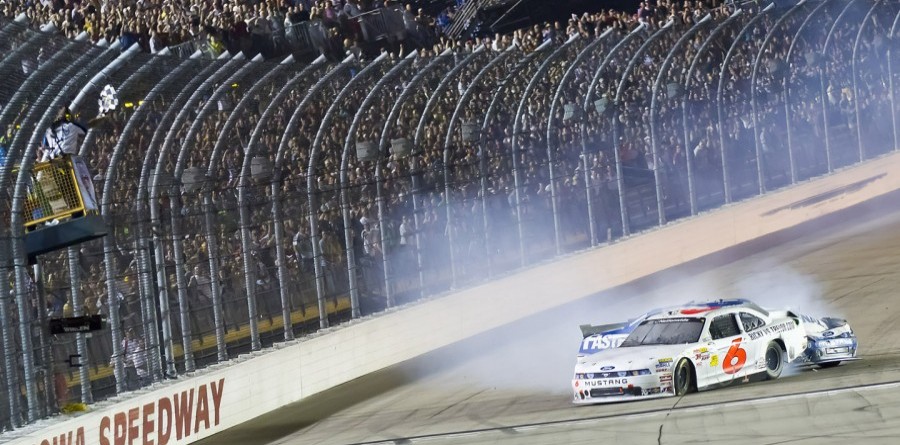 Stenhouse Slides To Nationwide Victory At Iowa Speedway Stenhouse Slides To Nationwide Victory At Iowa Speedway
