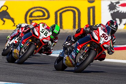Masterful display by Guintoli as he wins opening race