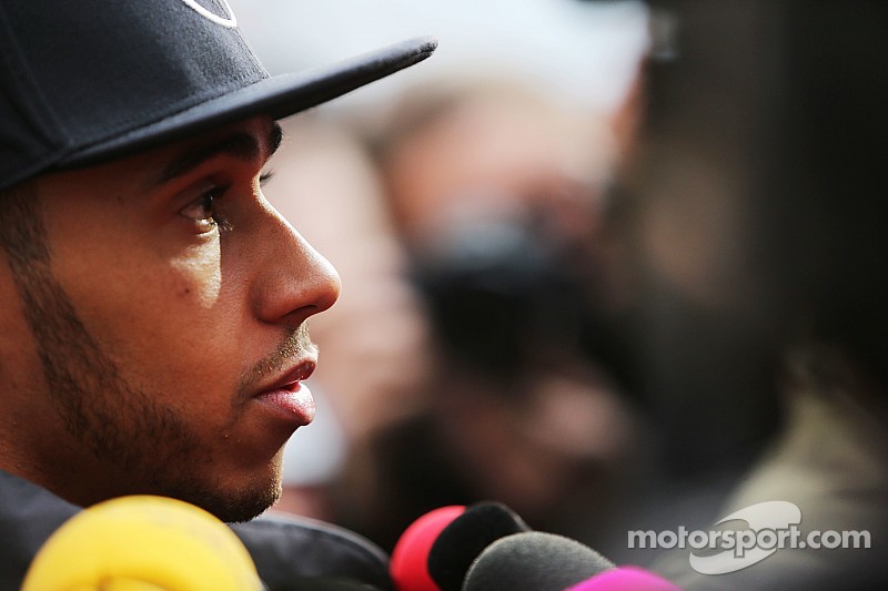Los rumores de Hamilton a Ferrari son