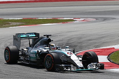 Hamilton back on top in second practice