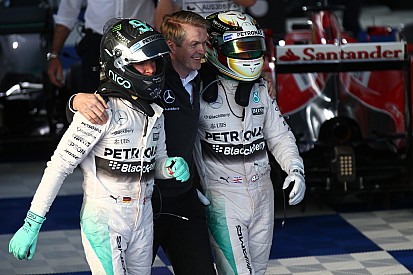 Hamilton y Rosberg cierra filas contra Ferrari