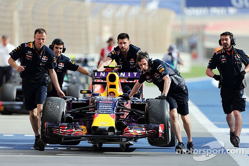 Une journée pénible et inexplicable pour Kvyat