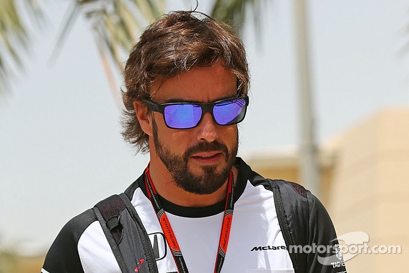 Dennis no duda del futuro de Alonso