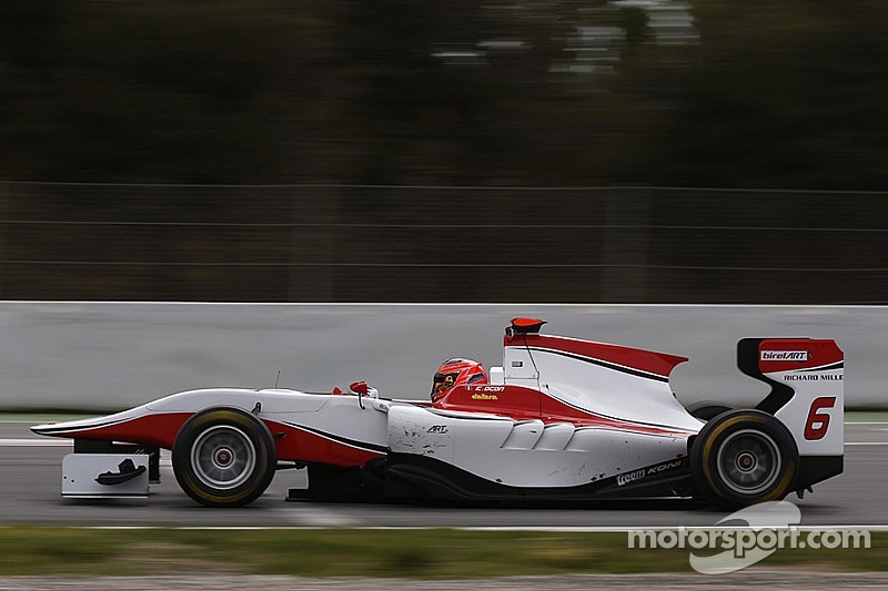 Esteban Ocon domine la première course de la saison
