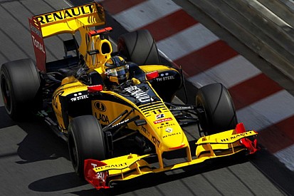 Monaco, libere 3: Kubica leader, Alonso sbatte