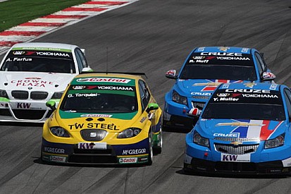 Zavorre al massimo per tutti gli ufficiali a Brands Hatch
