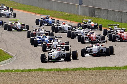 Volata a quattro per la corona di campione 2010