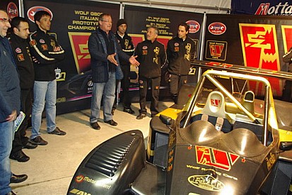 Wolf Racing e IRS creano Wolf France