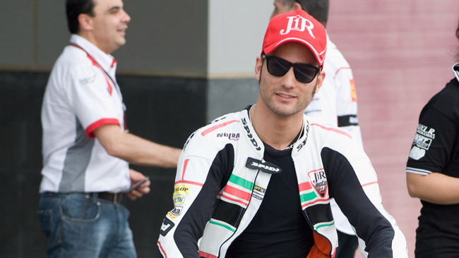Operazione alla spalla anche per Mattia Pasini