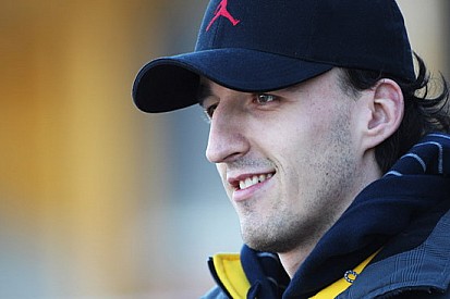 Kubica: in corso l'operazione al gomito