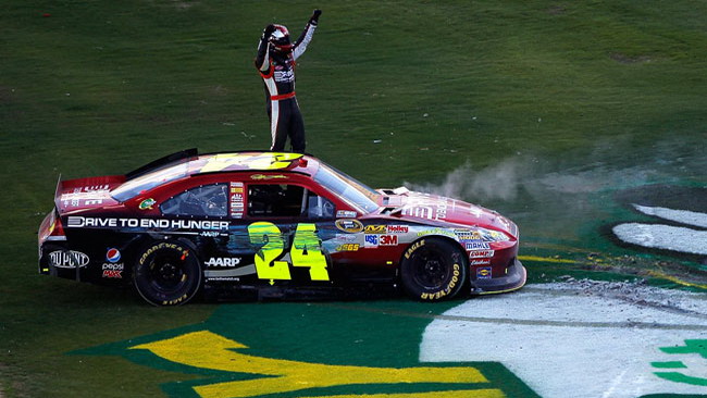 Jeff Gordon ritrova la vittoria dopo quasi due anni!