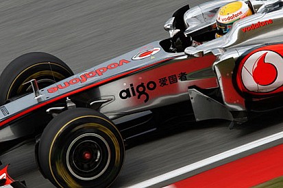 Sepang, Libere 3: Hamilton precede la Red Bull