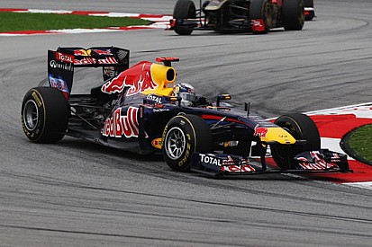 Vettel si conferma imprendibile con la Red Bull