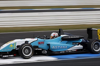 Juncadella risponde a Merhi in gara 2