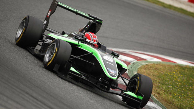 Lukashevich rinnova con la Status Gp