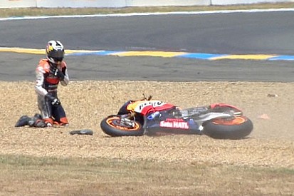 Frattura della clavicola destra per Pedrosa