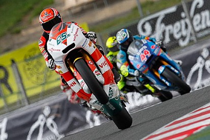 Bradl timbra anche a Barcellona: quinta pole!