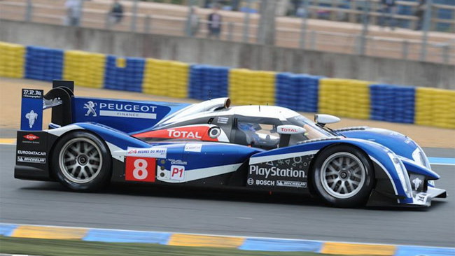 Sarrazin mette la Peugeot in pole provvisoria