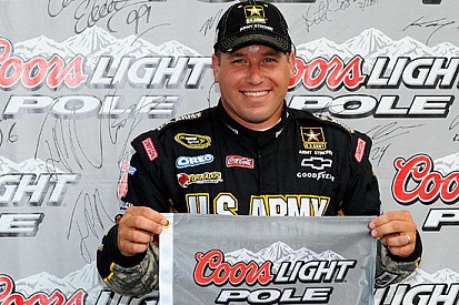 Pole di Newman su Chevy a New Hampshire