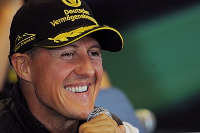 Test con la Mercedes DTM in vista per Schumi