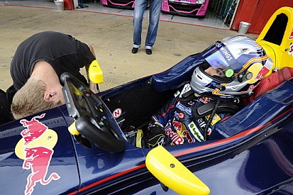 Carlos Sainz alla quarta pole della stagione