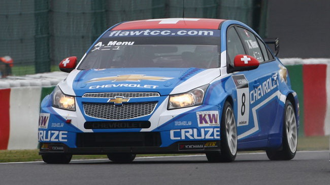 Menù tiene aperta la striscia di pole della Chevrolet